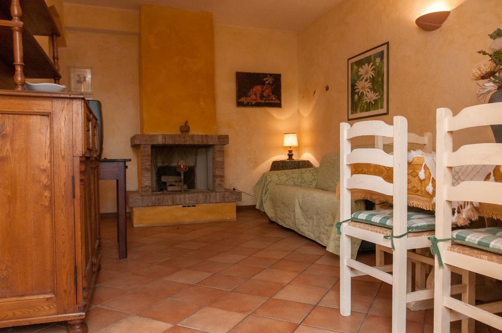 カスティリオーネ・デル・ラーゴResidenza Il Palazzoアパートメント 部屋 写真