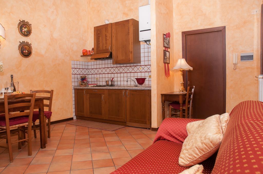カスティリオーネ・デル・ラーゴResidenza Il Palazzoアパートメント 部屋 写真