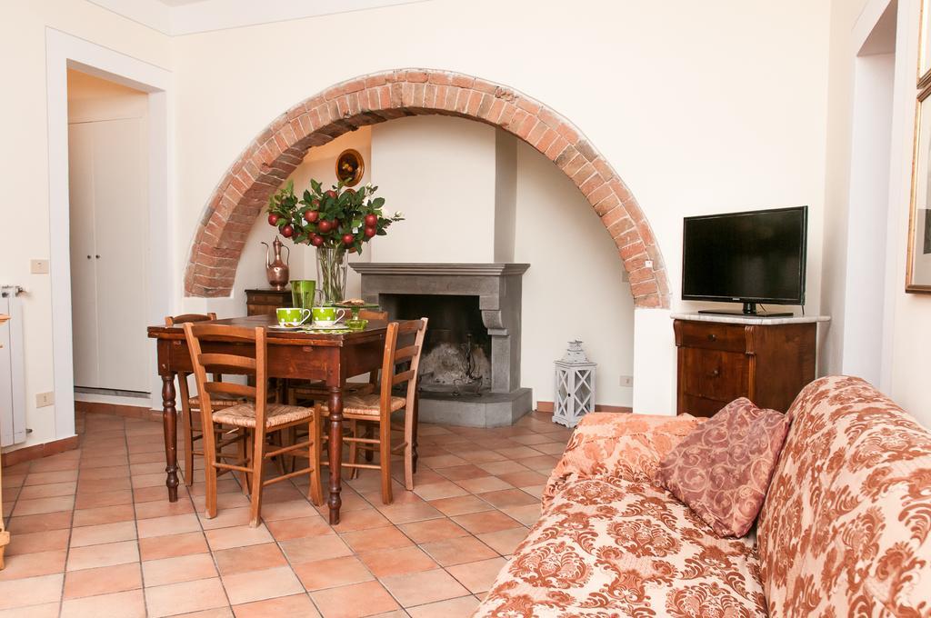カスティリオーネ・デル・ラーゴResidenza Il Palazzoアパートメント 部屋 写真